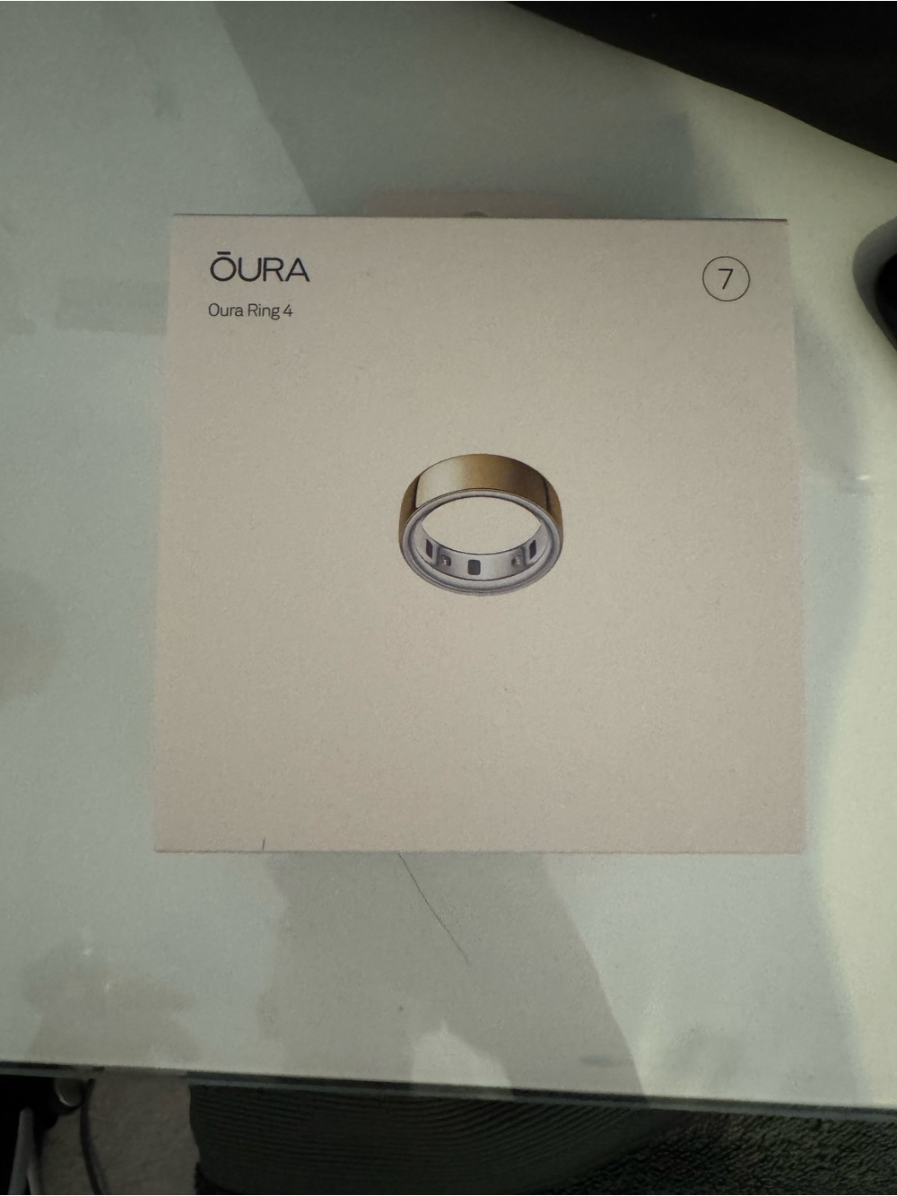 BRAND NEW Oura Ring 4 Gold Smart Ring